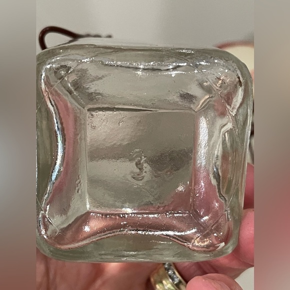 Vintage spice bottle set of five with ceramic lids
In good vintage condition - Picture 5 of 8